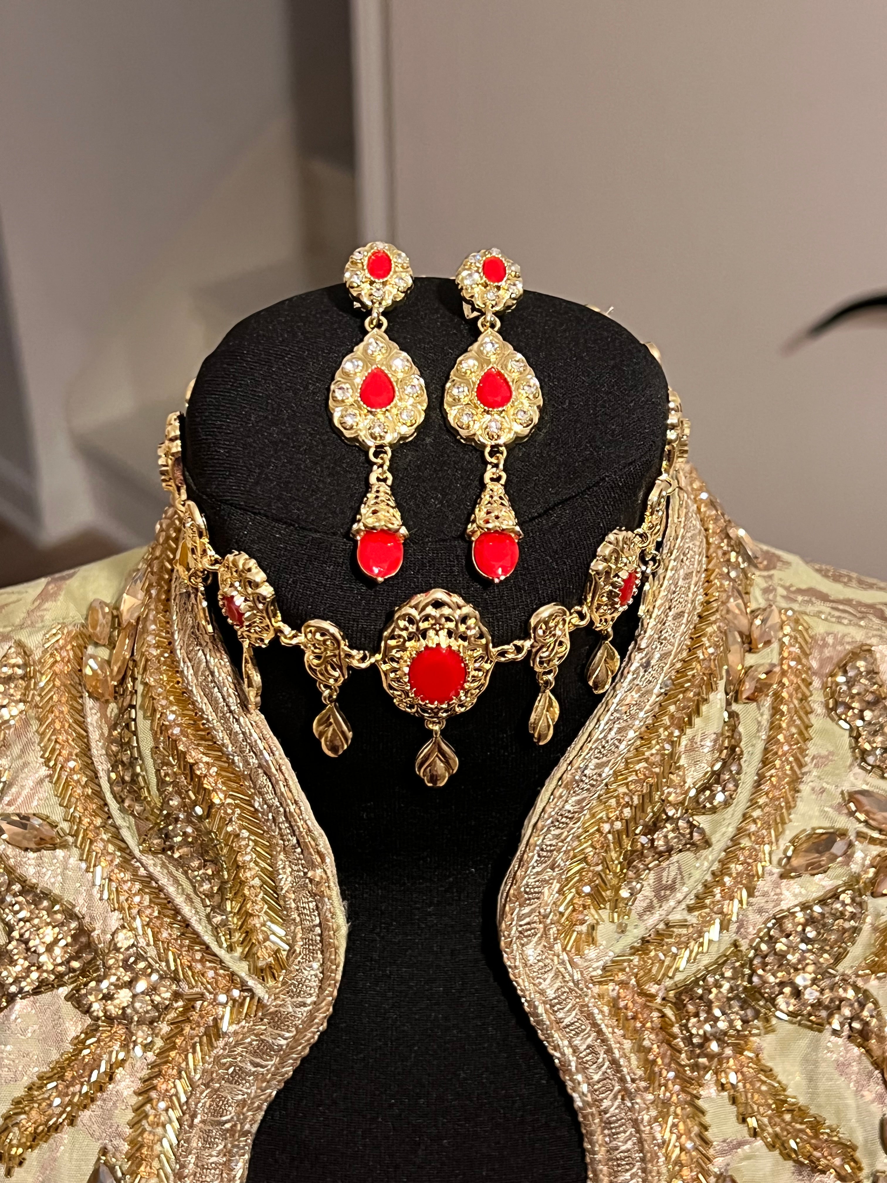 Parure rouge